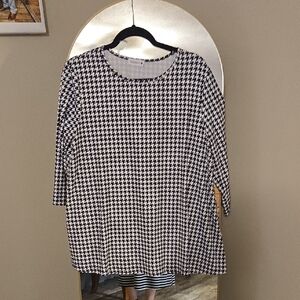 Houndstooth Black and White Women's Top